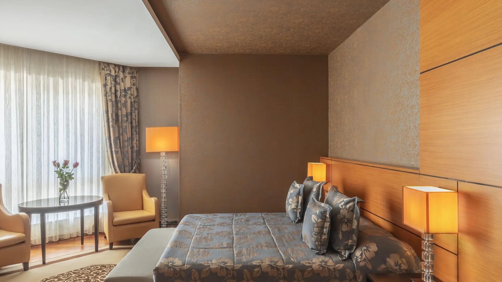 Point Hotel Baku 4*,  Azerbaijan